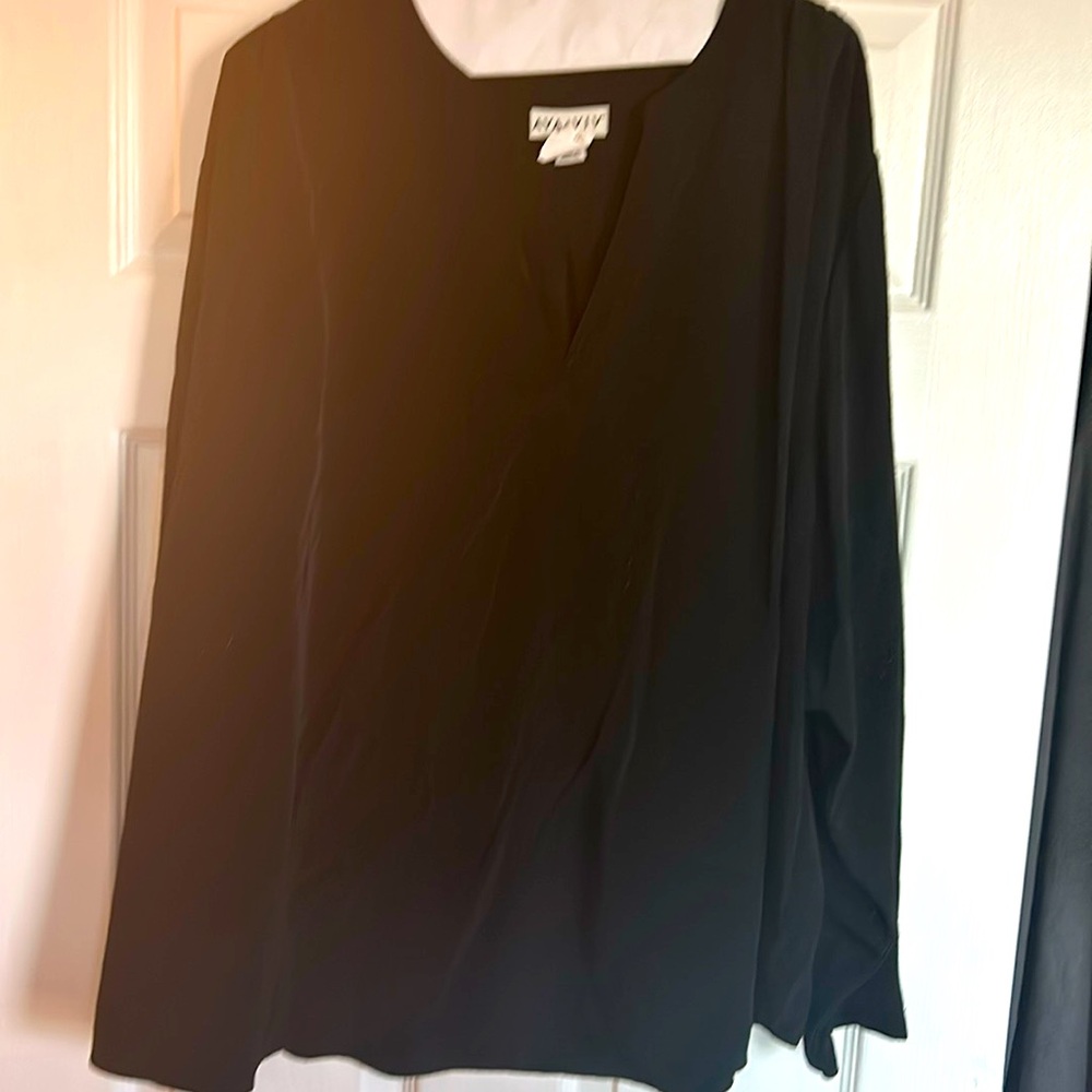 AVA & VIV Women's Plus Size Long Sleeve Black V-Neck Blouse Size 3x